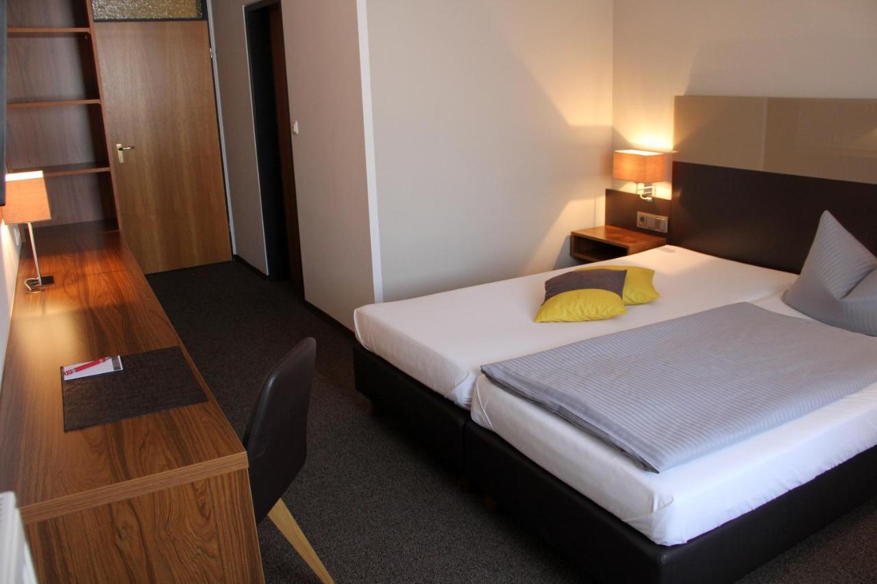 Hotel Drei Lilien Vohenstrauss Kültér fotó